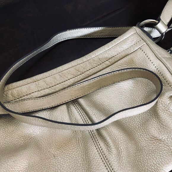 B.Makowsky Soft Leather Metallic Gold Shimmer Shoulder Bag Purse - Picture 5 of 7